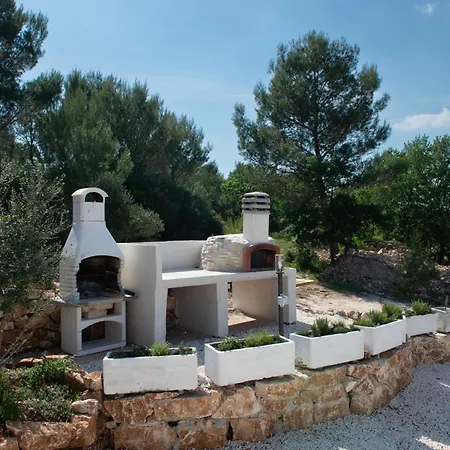 Trullo Stella With Exclusive Pool